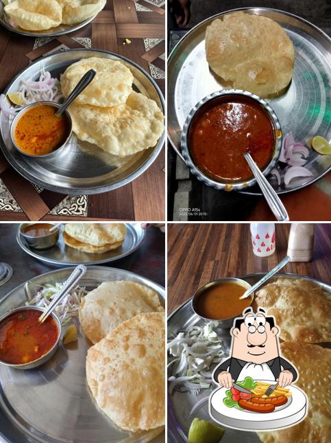 Food at Chole bhature