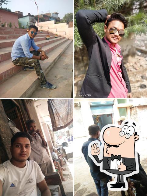 Look at this pic of Deepak (Chai Dukan)