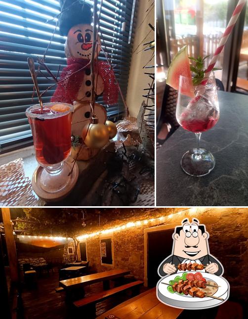 Meze Bar Klanec si caratterizza per la cibo e bancone da bar