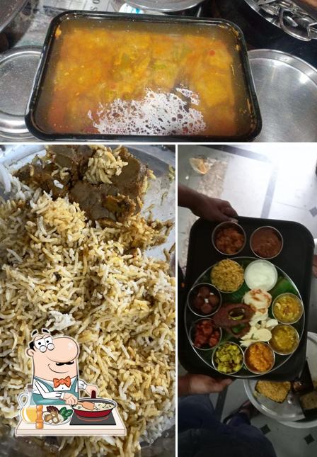 Fried rice at Military Rajanna Hotel