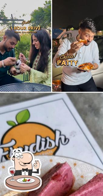 Food at Apne Ghar di Rasoi