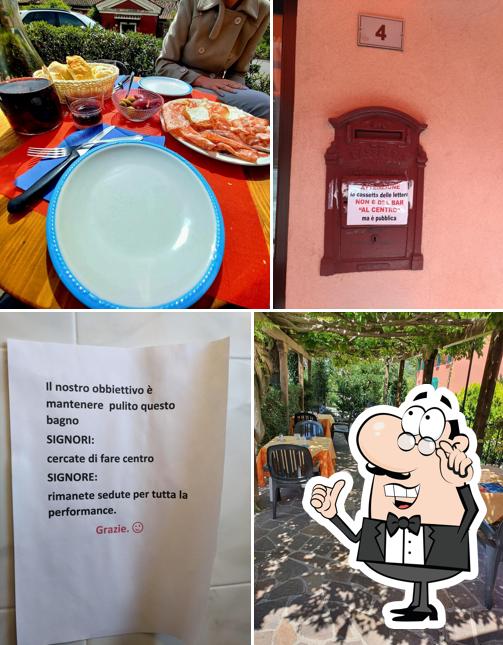 Siediti a un tavolo di Bar Trattoria Al Centro