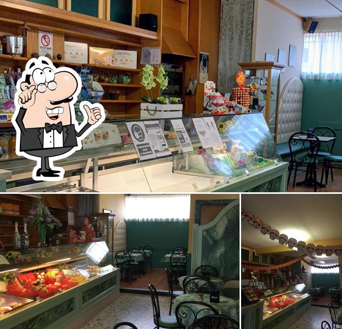 Gli interni di Bar Pasticceria Ai Portici