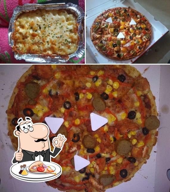 Order pizza at Oven Story Pizza