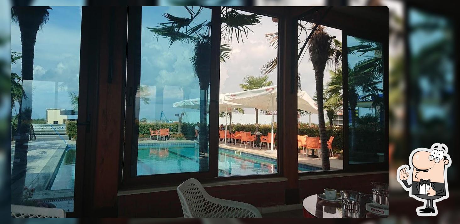 American Bar Hotel
