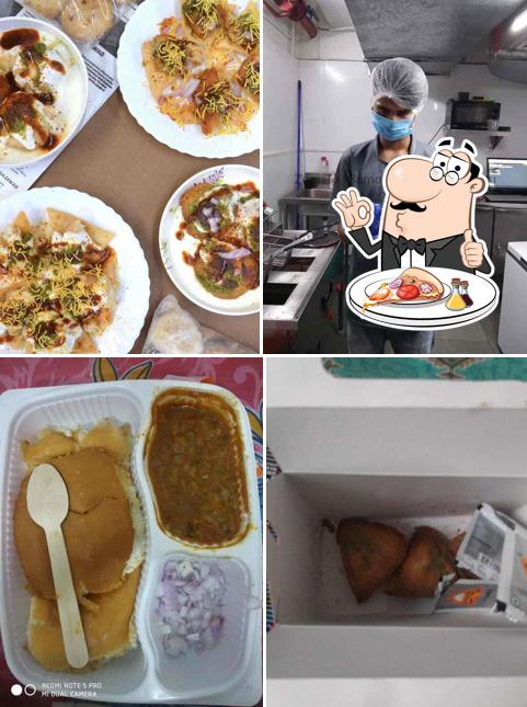 Get pizza at Samosa Singh