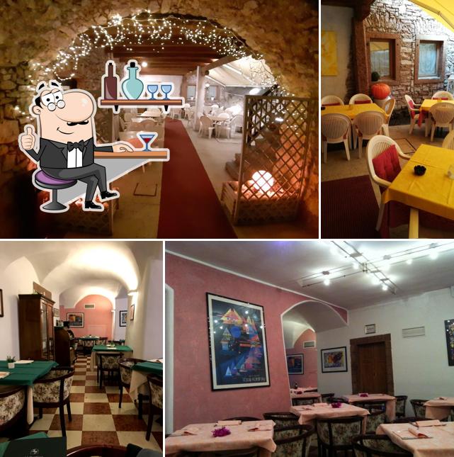 Dai un'occhiata agli interni di Pizzeria ristorante "Al Portico"