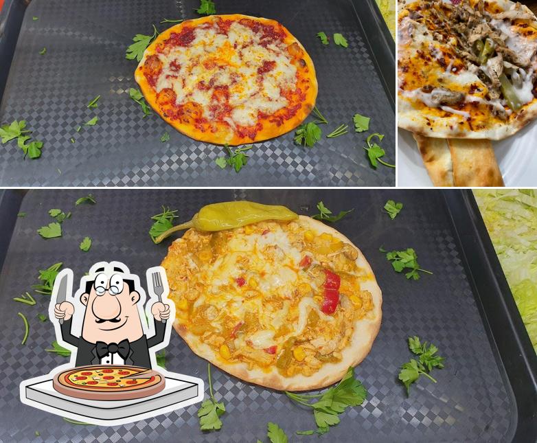 Prenez des pizzas à Flaleppo Arabische Süßigkeiten Flafel