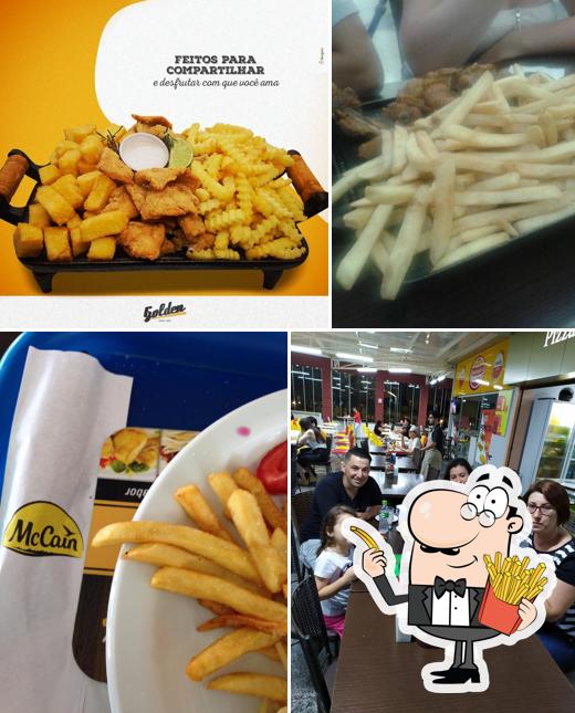Experimente batatas fritas no Golden Restaurante e Pizzaria