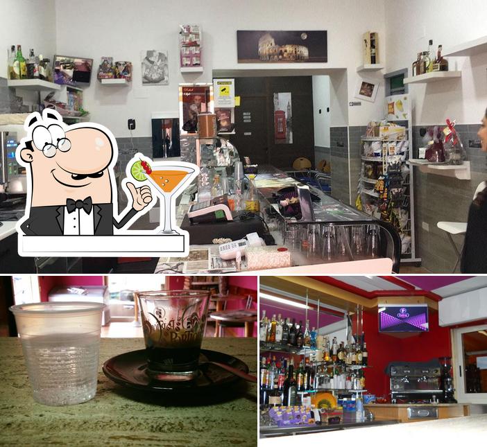 La immagine di bevanda e interni da Roma Cafè Affittacamere
