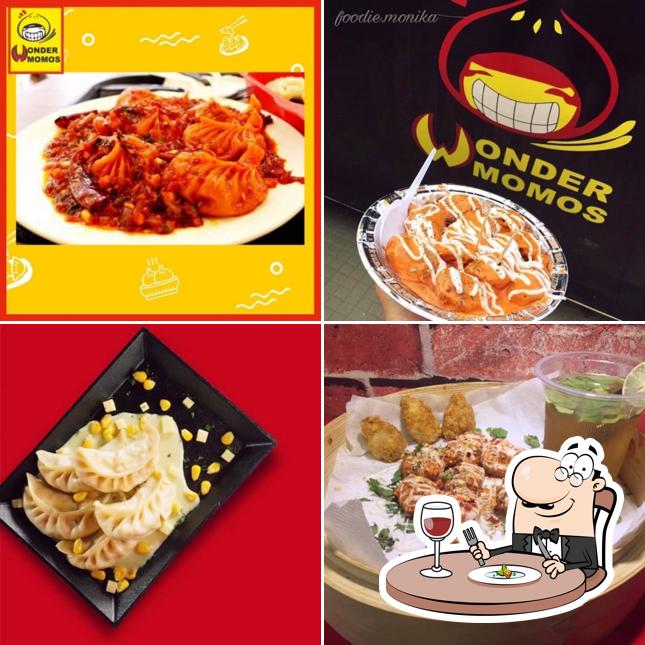 Food at Wonder momos