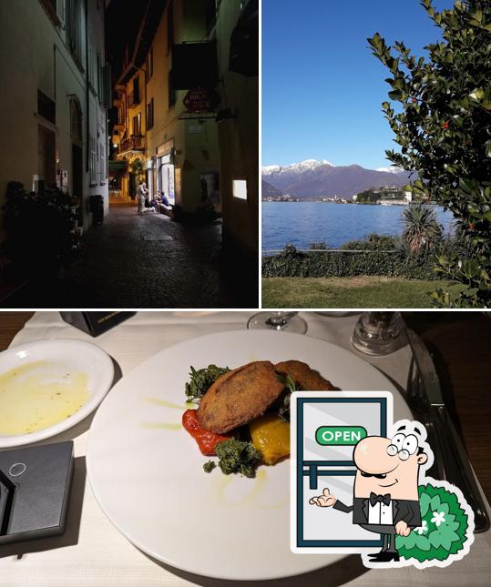 Tra le diverse cose da Ristorante Caffè Torino si possono trovare la esterno e cibo