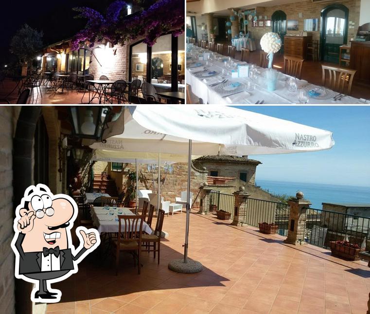 Siediti a un tavolo di Ristorante Pizzeria Papa Sisto