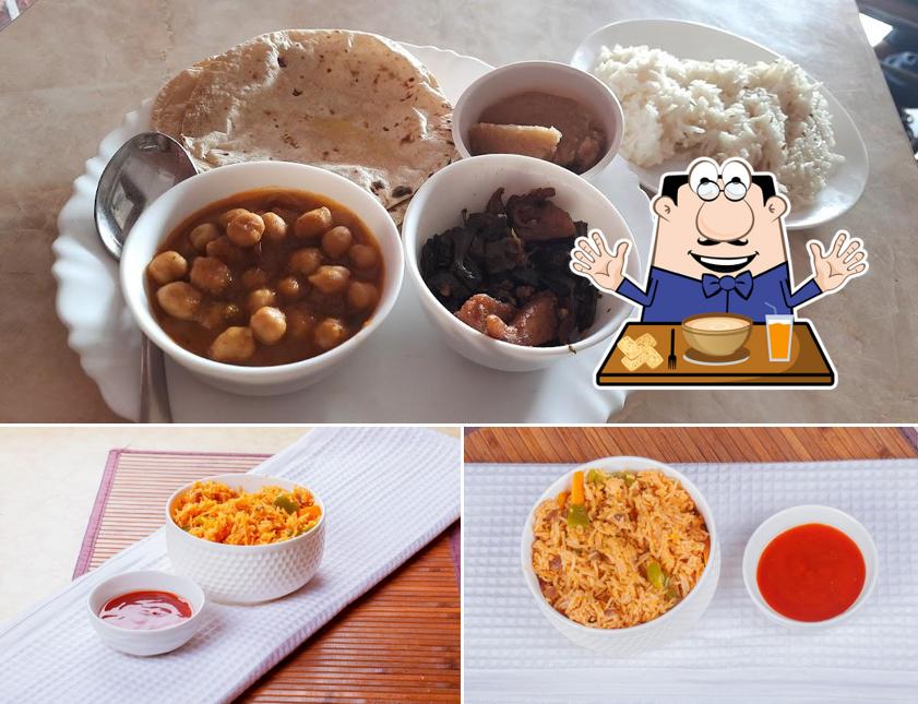 Meals at BangaloreTiffin - North Indian Vegetarian Meals