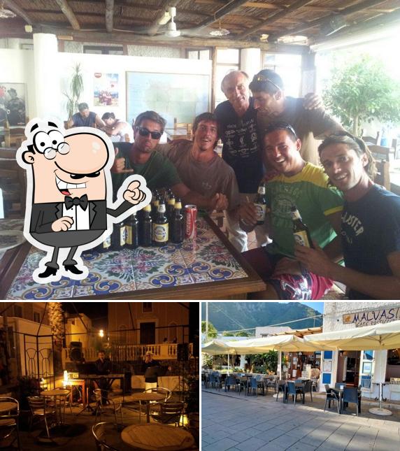 Gli interni di Bar Malvasia