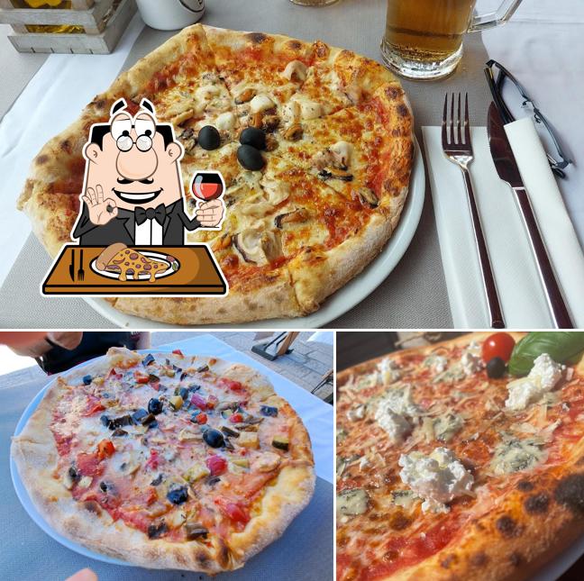 Ordina tra le svariate varianti di pizza