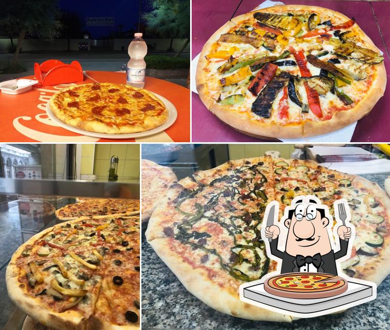 A Kebab & Pizza - Il Kebabbaro Supremo di Lido Di Savio, puoi prenderti una bella pizza