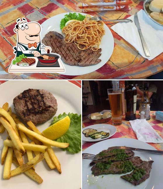 Prova i piatti di carne a Bar Leo di Semestrali Fabrizio e C. Snc