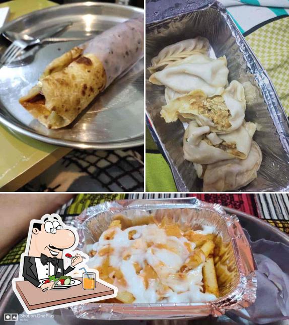 Food at Dada's Rolls & Momos