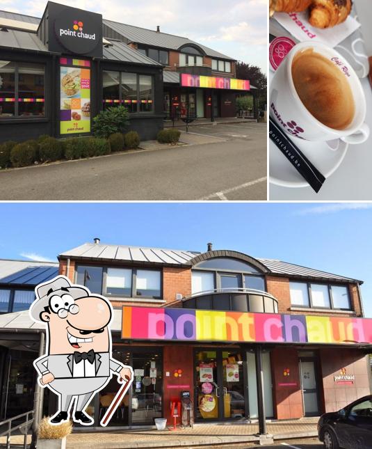 Parmi les diverses choses de la extérieur et la boisson, une personne peut trouver sur Boulangerie Beaufays - Point chaud