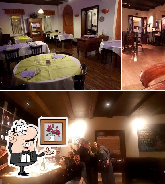 Siediti a un tavolo di Trattoria Tre Corone
