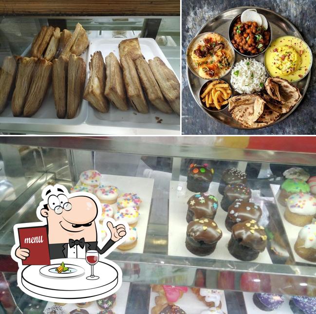 Food at The Cake World