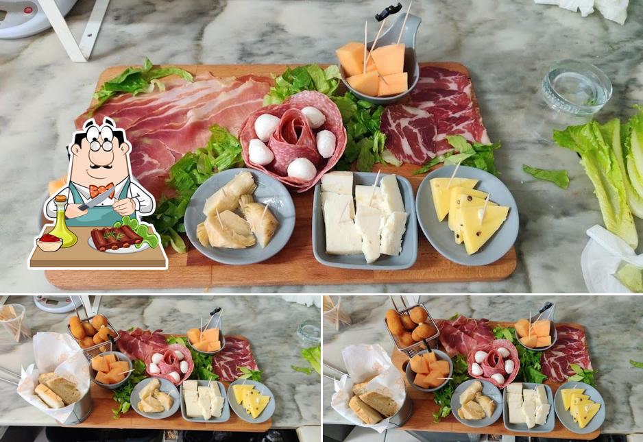 Prenditi i un pasto a base di carne a Caffè71