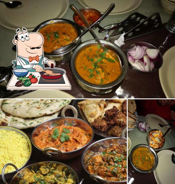 Chicken curry at Green Chilly Restaurant Udaipur - Food Home Delivery