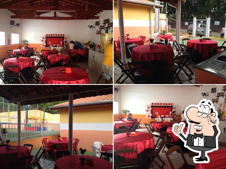 Bate Bola Bar & Society