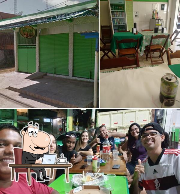 Veja imagens do interior do Guel Lanches