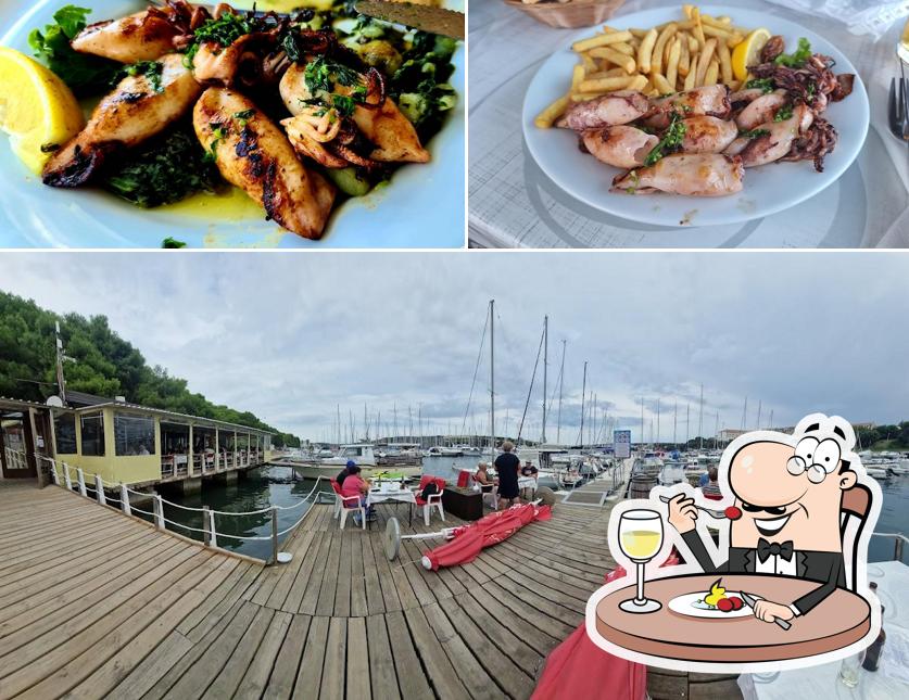 Cibo al Buffet Bunarina