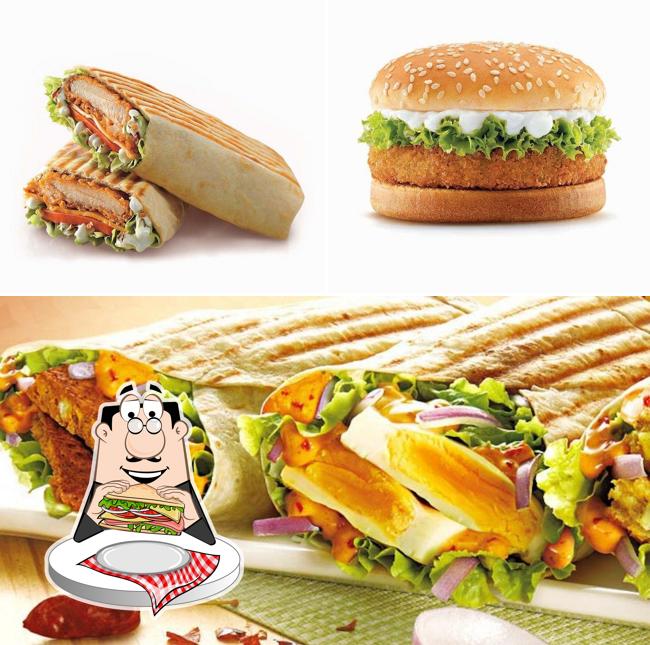 Club sandwich at McDonald's, McDelivery