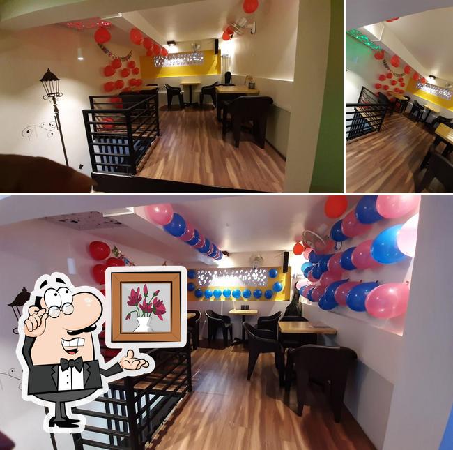 Check out how Rk's F R I E N D S cafe looks inside