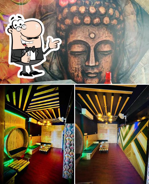 Cafe The Crown photo