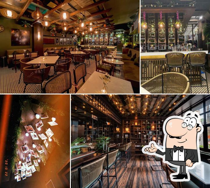 Uptown Escape Cafe & Cocktail Bar