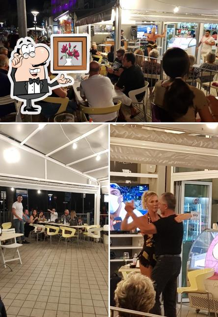 Gli interni di Bar Alex