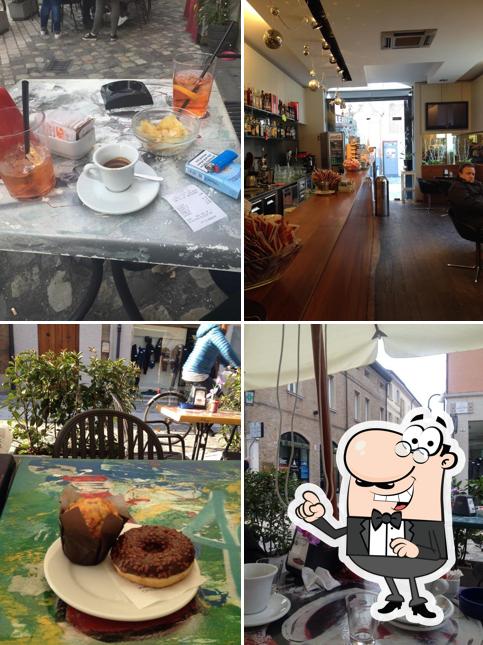 Siediti a un tavolo di Bar Cavour