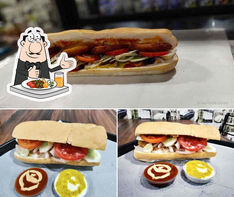 Food at Pizza Inn