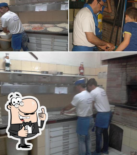 Ecco un'immagine di Pizzeria San Giuliano