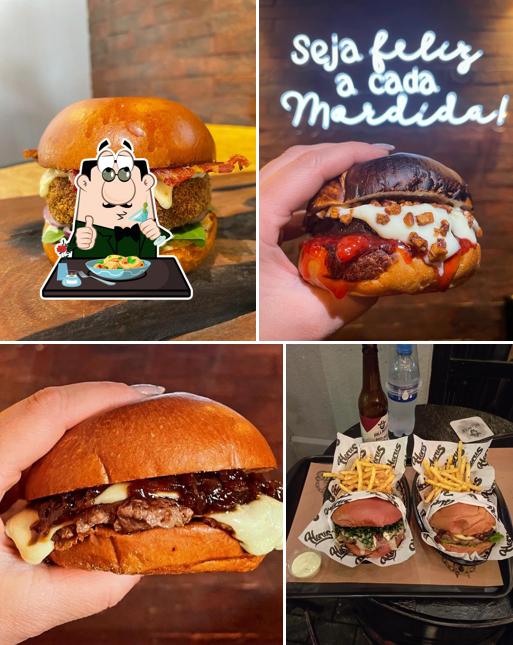 Sanduíche de carne de porco desfiada em Hórus Burger