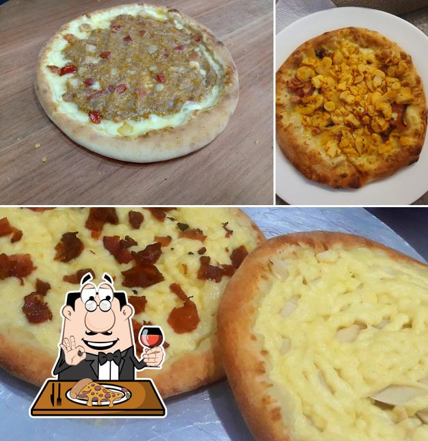 Experimente pizza no Pizzaria Romanni