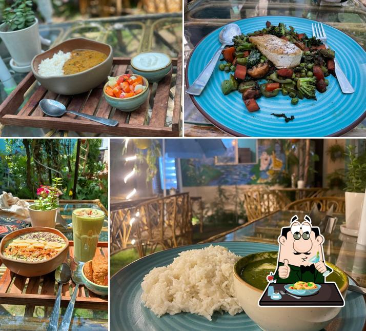 Food at Two Sisters Garden Cafe