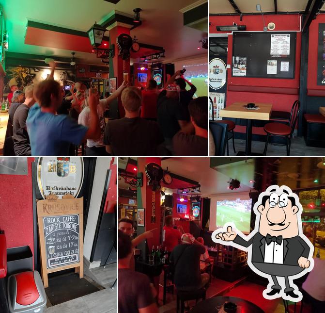 Dai un'occhiata agli interni di rock Cafe