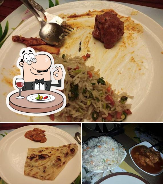 Food at Mehak-e-Punjab