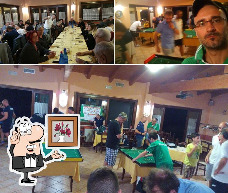 Siediti a un tavolo di La Pentola Magica - Pizzeria Ristorante