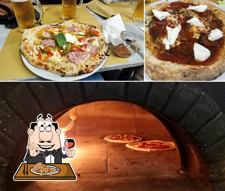 A Da Vittorio, puoi provare una bella pizza