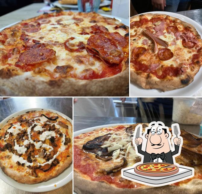 Ordina tra le molte varianti di pizza