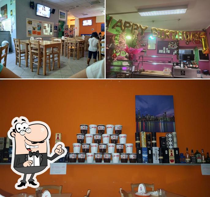 Dai un'occhiata agli interni di Fuso Orario Pizzeria Napoletana