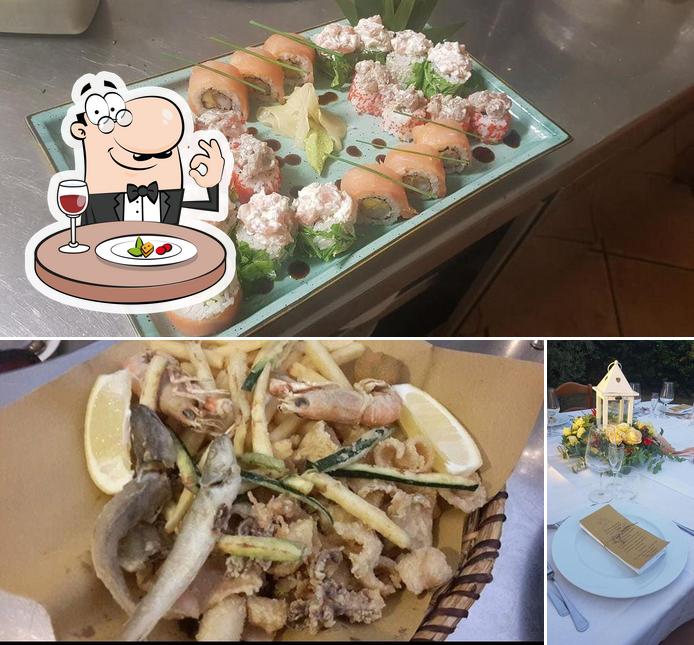 La cibo e interni del ristorante