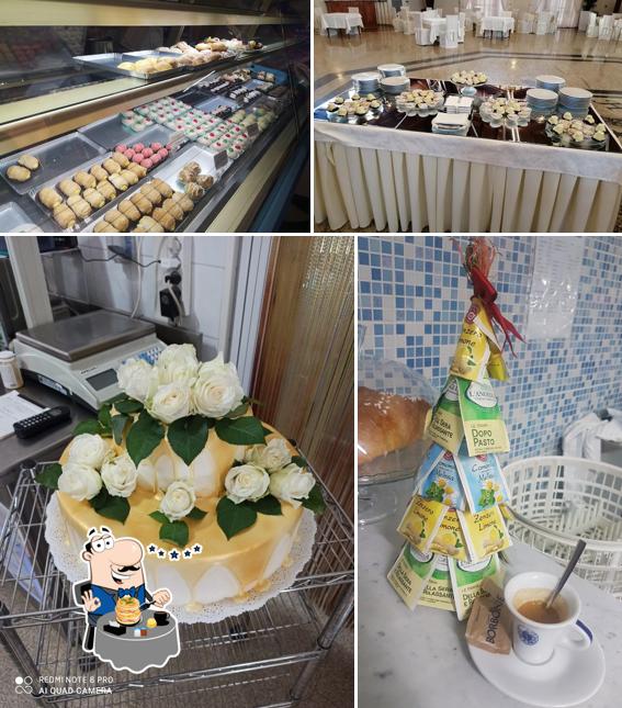 La immagine della cibo e interni di Pasticceria Calabrese